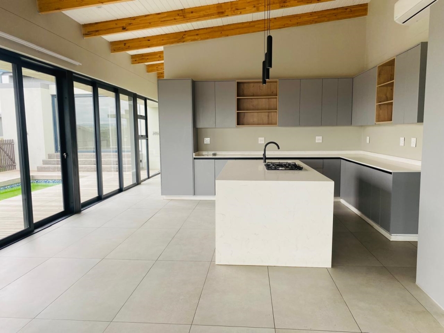 4 Bedroom Property for Sale in Palm Lakes Estate KwaZulu-Natal