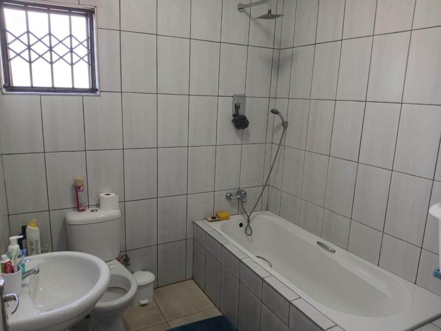 To Let 3 Bedroom Property for Rent in Birdswood KwaZulu-Natal