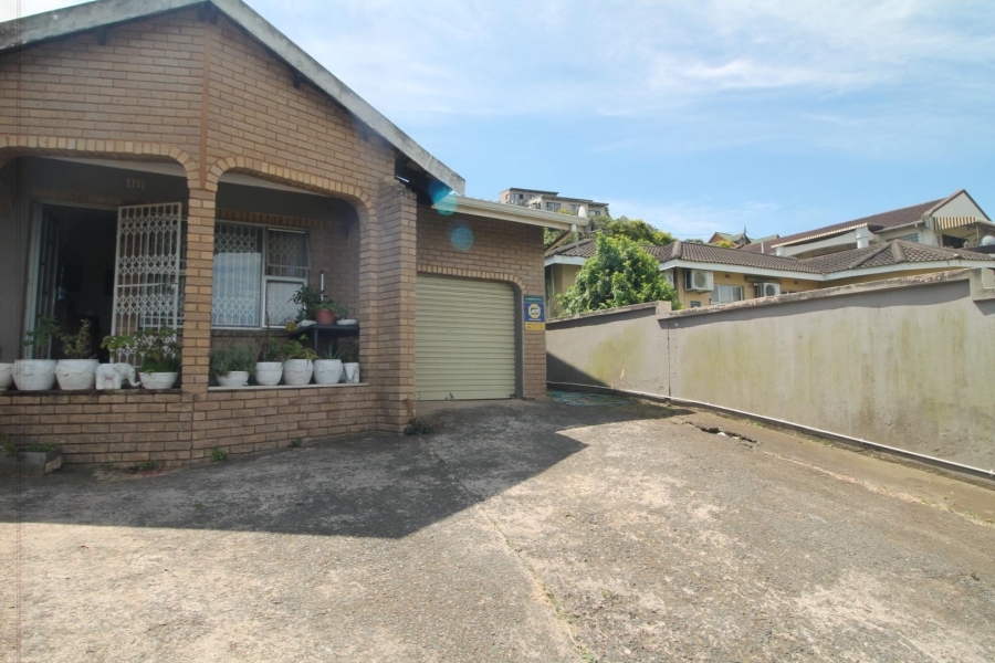 To Let 4 Bedroom Property for Rent in La Mercy KwaZulu-Natal