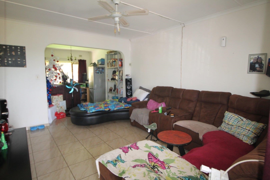 To Let 4 Bedroom Property for Rent in La Mercy KwaZulu-Natal