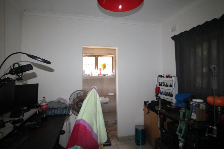 To Let 4 Bedroom Property for Rent in La Mercy KwaZulu-Natal