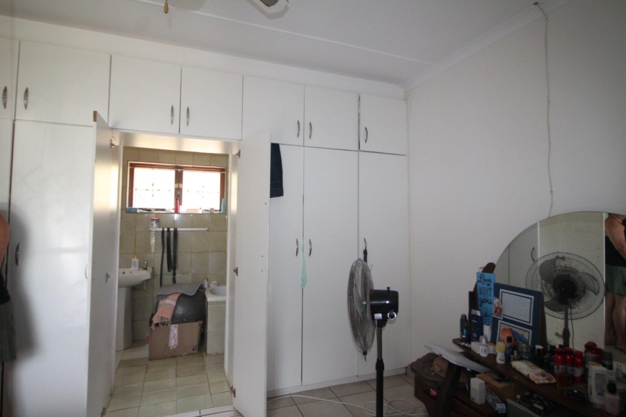 To Let 4 Bedroom Property for Rent in La Mercy KwaZulu-Natal