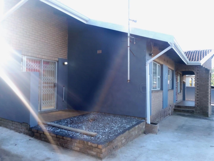 4 Bedroom Property for Sale in La Mercy KwaZulu-Natal