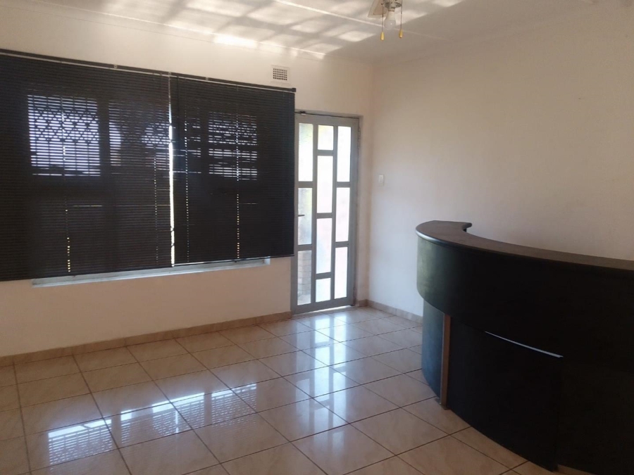 4 Bedroom Property for Sale in La Mercy KwaZulu-Natal