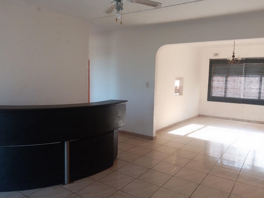 4 Bedroom Property for Sale in La Mercy KwaZulu-Natal