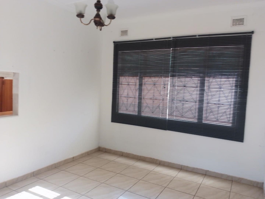 4 Bedroom Property for Sale in La Mercy KwaZulu-Natal