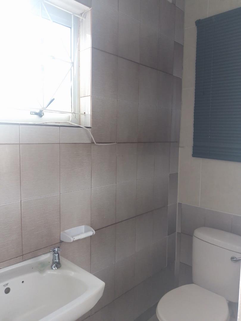 4 Bedroom Property for Sale in La Mercy KwaZulu-Natal