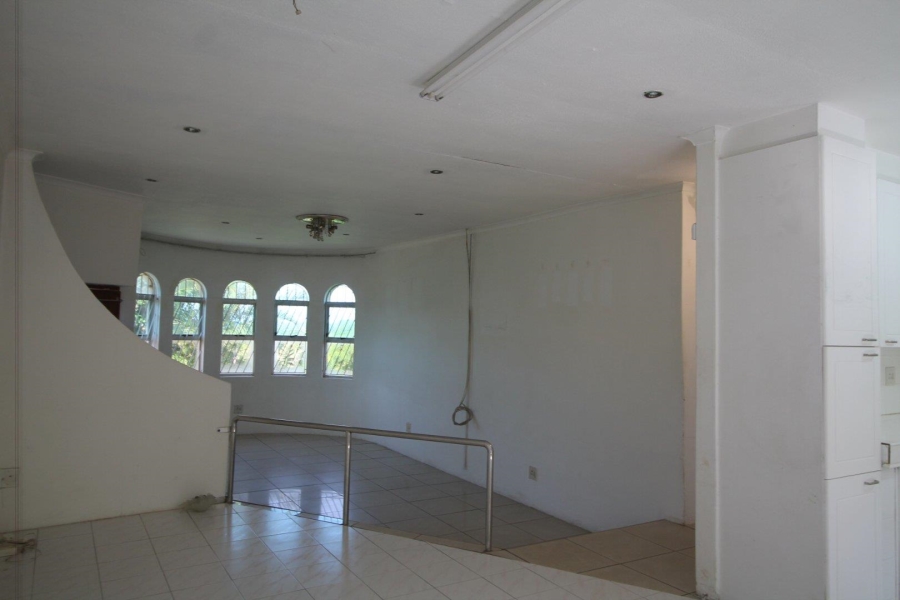 4 Bedroom Property for Sale in La Mercy KwaZulu-Natal