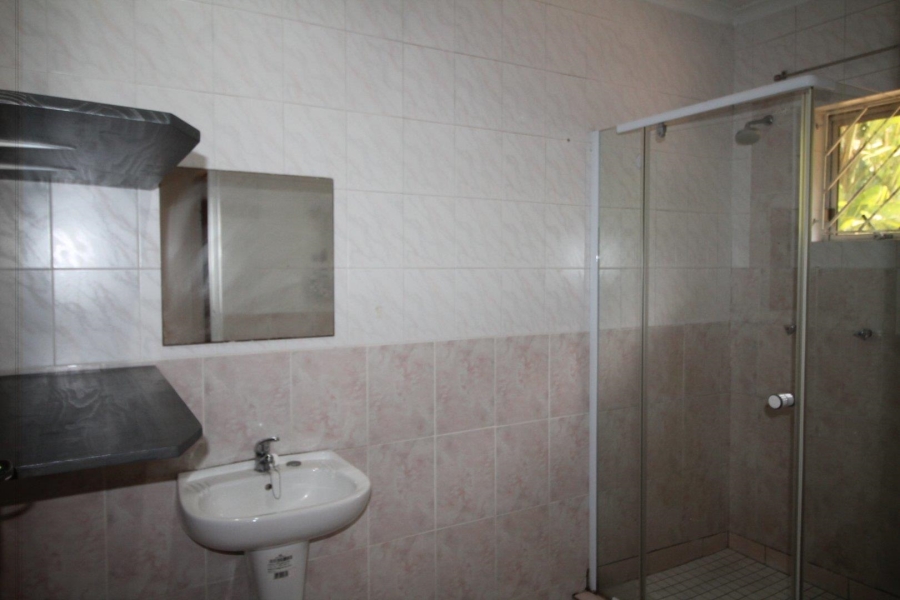 4 Bedroom Property for Sale in La Mercy KwaZulu-Natal