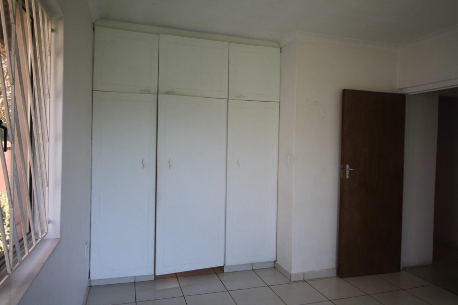 To Let 4 Bedroom Property for Rent in La Mercy KwaZulu-Natal
