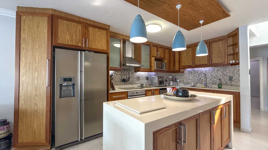 4 Bedroom Property for Sale in Meer En See KwaZulu-Natal