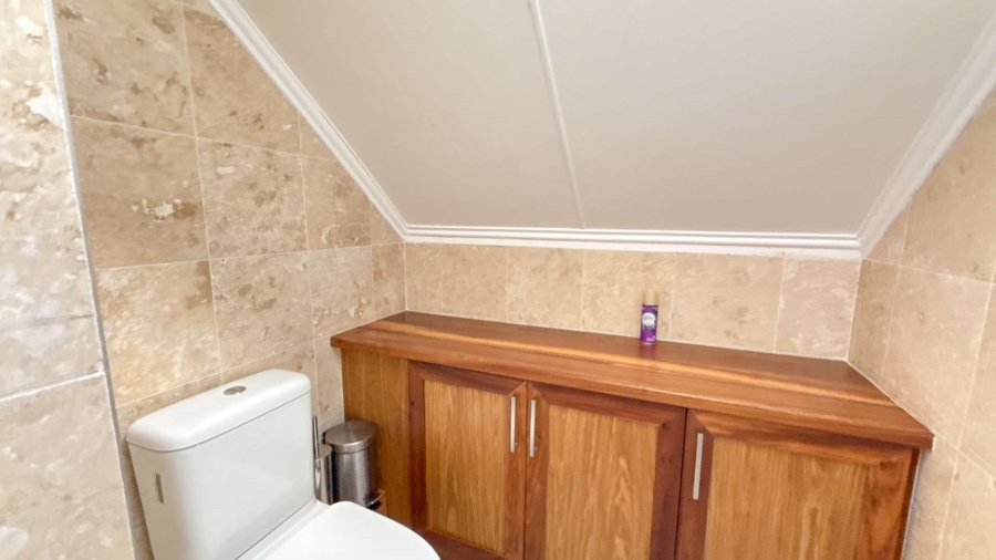 4 Bedroom Property for Sale in Meer En See KwaZulu-Natal