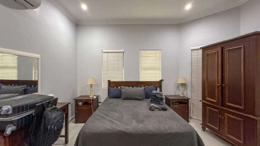 4 Bedroom Property for Sale in Meer En See KwaZulu-Natal