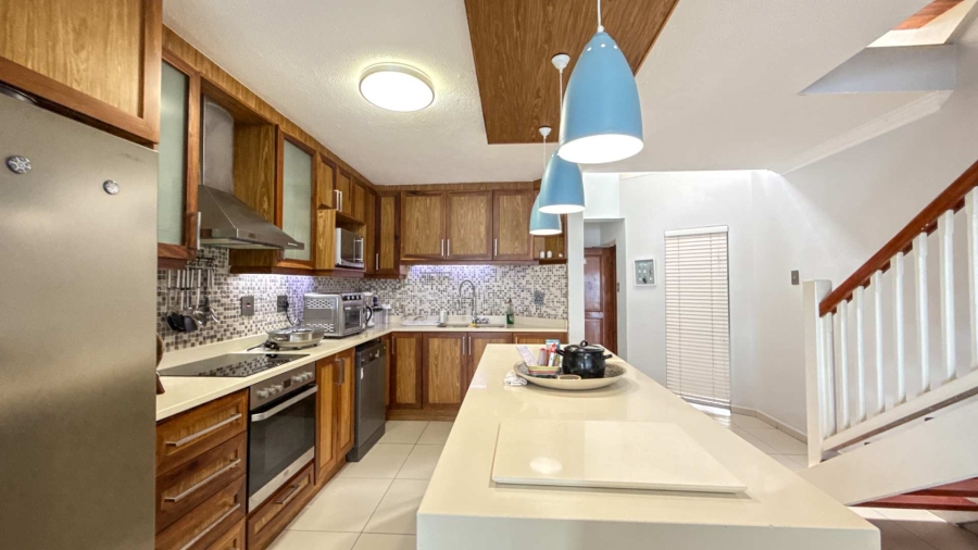 4 Bedroom Property for Sale in Meer En See KwaZulu-Natal