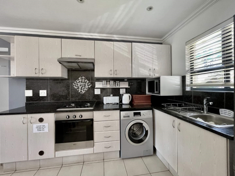 To Let 2 Bedroom Property for Rent in Shakas Rock KwaZulu-Natal