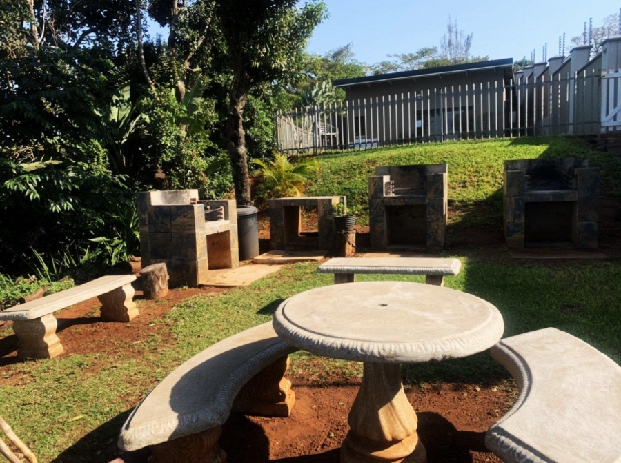 To Let 2 Bedroom Property for Rent in Shakas Rock KwaZulu-Natal