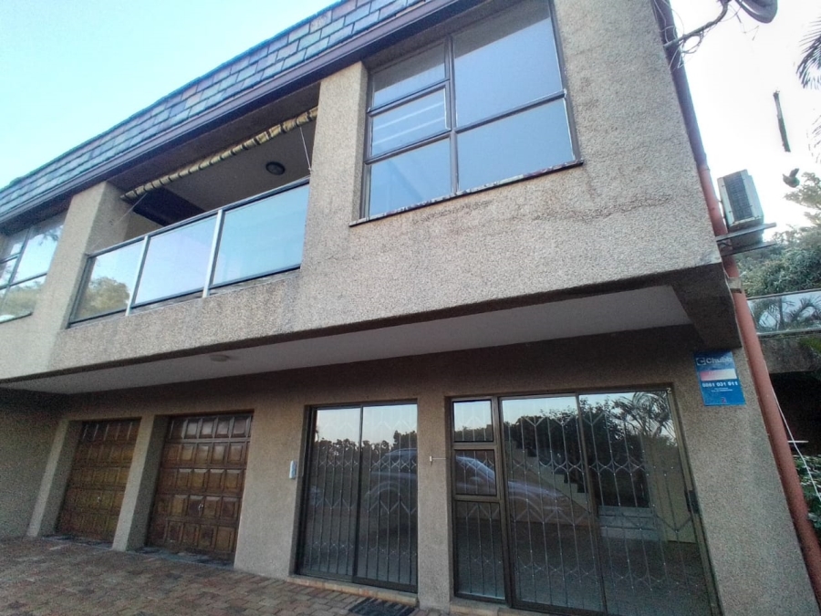 5 Bedroom Property for Sale in La Mercy KwaZulu-Natal