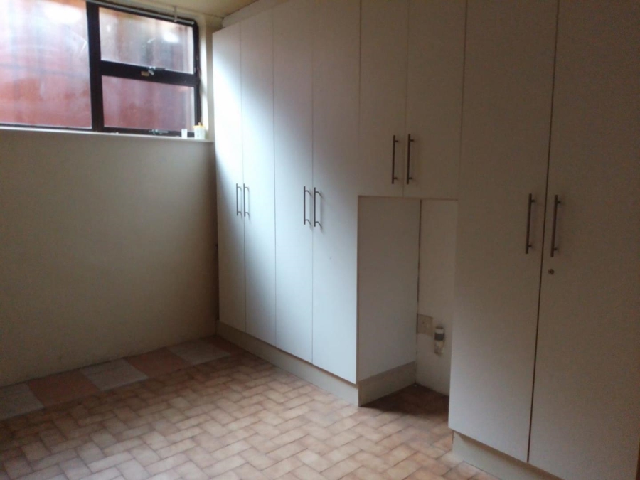 5 Bedroom Property for Sale in La Mercy KwaZulu-Natal