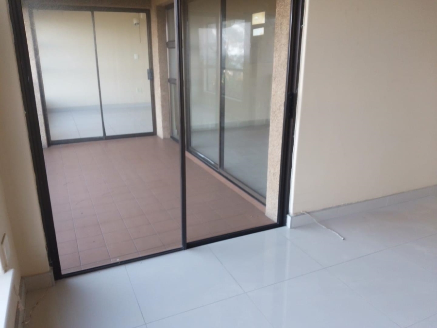 5 Bedroom Property for Sale in La Mercy KwaZulu-Natal