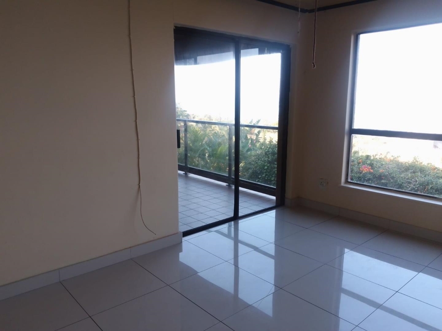 5 Bedroom Property for Sale in La Mercy KwaZulu-Natal