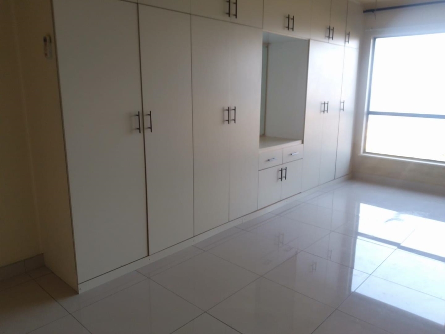 5 Bedroom Property for Sale in La Mercy KwaZulu-Natal