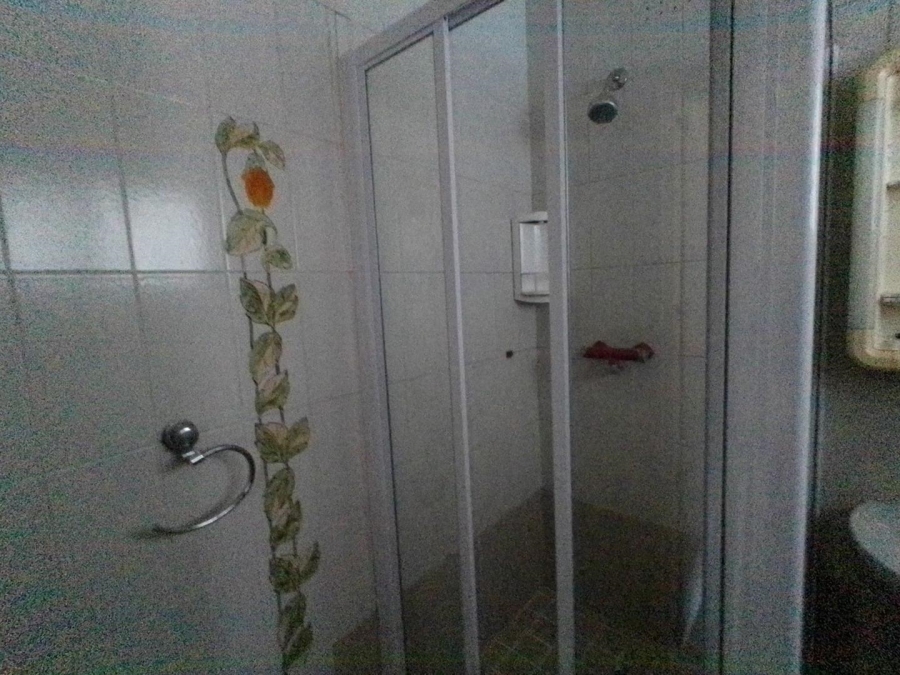 5 Bedroom Property for Sale in La Mercy KwaZulu-Natal