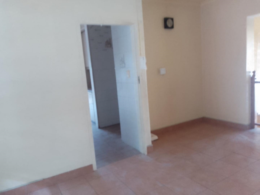 5 Bedroom Property for Sale in La Mercy KwaZulu-Natal