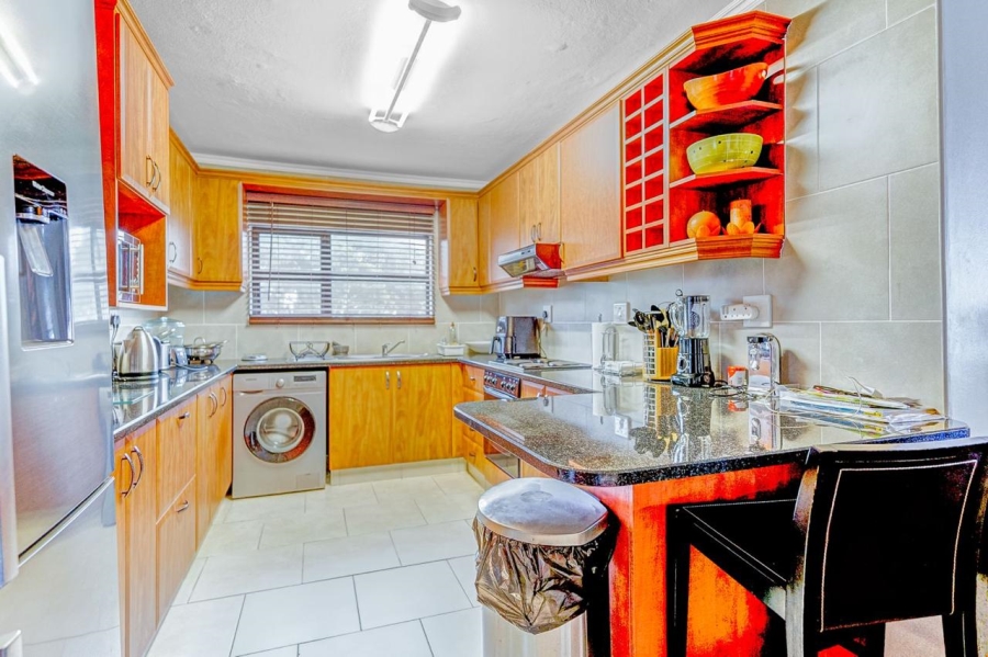 To Let 3 Bedroom Property for Rent in Westbrook KwaZulu-Natal