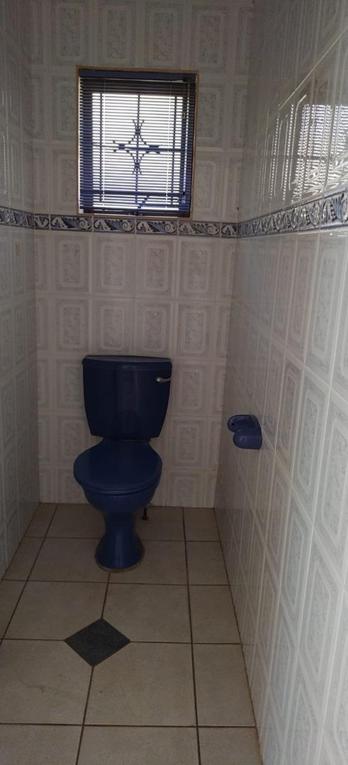 To Let 4 Bedroom Property for Rent in La Mercy KwaZulu-Natal