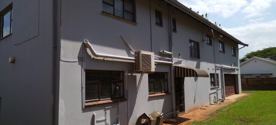 To Let 4 Bedroom Property for Rent in La Mercy KwaZulu-Natal