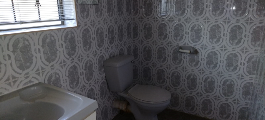 To Let 4 Bedroom Property for Rent in La Mercy KwaZulu-Natal