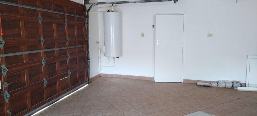 To Let 4 Bedroom Property for Rent in La Mercy KwaZulu-Natal