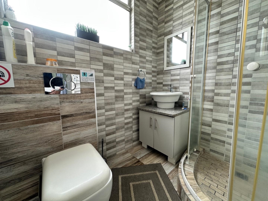 2 Bedroom Property for Sale in Compensation Beach KwaZulu-Natal