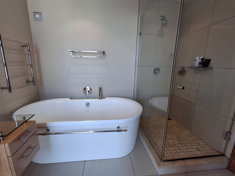 To Let 2 Bedroom Property for Rent in Umhlanga KwaZulu-Natal