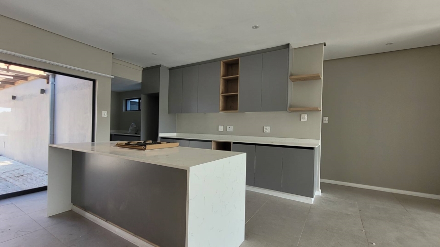 To Let 3 Bedroom Property for Rent in Palm Lakes Estate KwaZulu-Natal