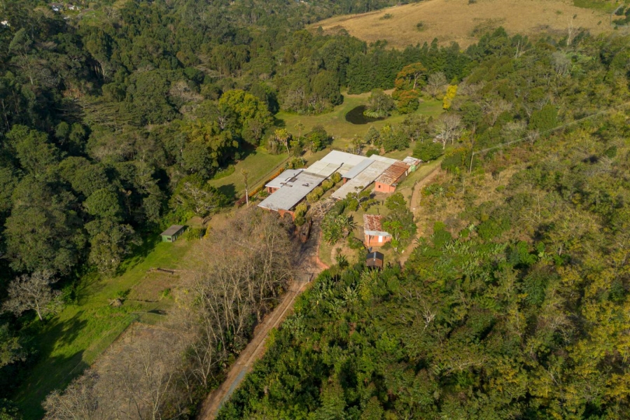 9 Bedroom Property for Sale in Waterfall KwaZulu-Natal