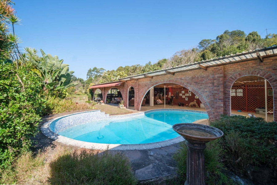 9 Bedroom Property for Sale in Waterfall KwaZulu-Natal