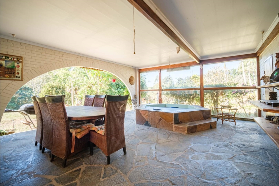 9 Bedroom Property for Sale in Waterfall KwaZulu-Natal