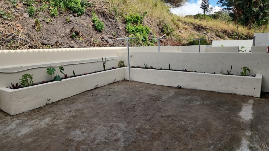 To Let 2 Bedroom Property for Rent in Mount Moreland KwaZulu-Natal