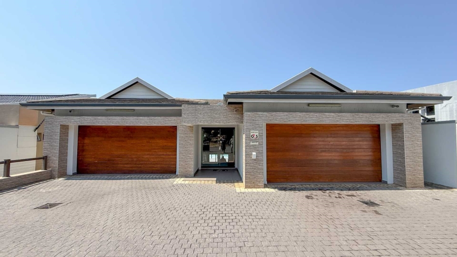 6 Bedroom Property for Sale in Tinley Manor KwaZulu-Natal