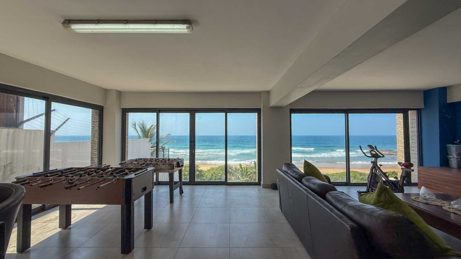 6 Bedroom Property for Sale in Tinley Manor KwaZulu-Natal