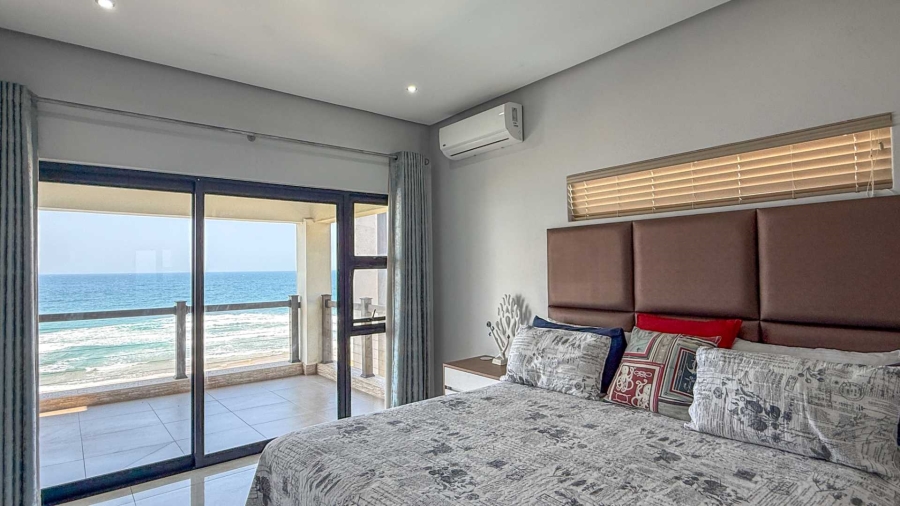 6 Bedroom Property for Sale in Tinley Manor KwaZulu-Natal