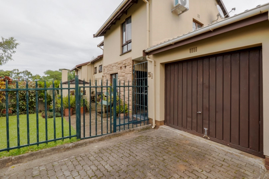 3 Bedroom Property for Sale in Amanzimtoti KwaZulu-Natal