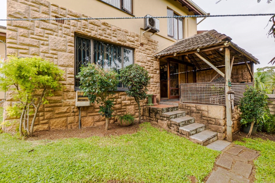 3 Bedroom Property for Sale in Amanzimtoti KwaZulu-Natal