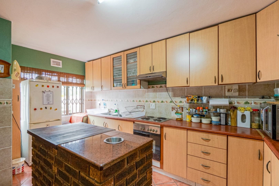 3 Bedroom Property for Sale in Amanzimtoti KwaZulu-Natal