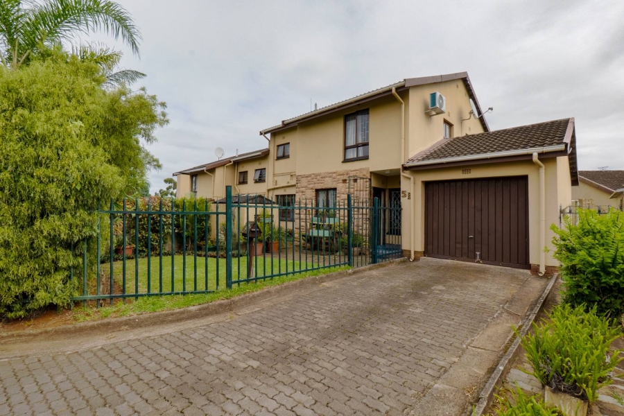 3 Bedroom Property for Sale in Amanzimtoti KwaZulu-Natal