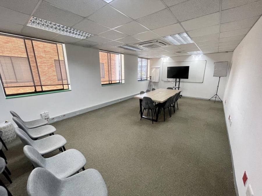 To Let Commercial Property for Rent in Umhlanga Ridge KwaZulu-Natal