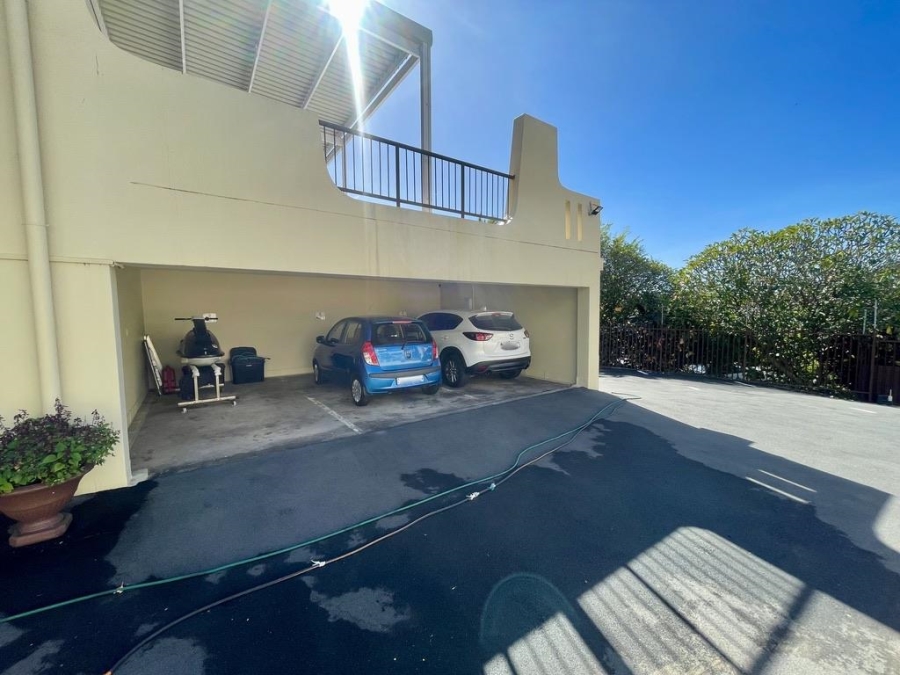 2 Bedroom Property for Sale in Umhlanga KwaZulu-Natal