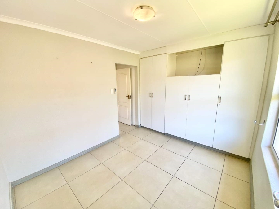 To Let 2 Bedroom Property for Rent in Durban North KwaZulu-Natal