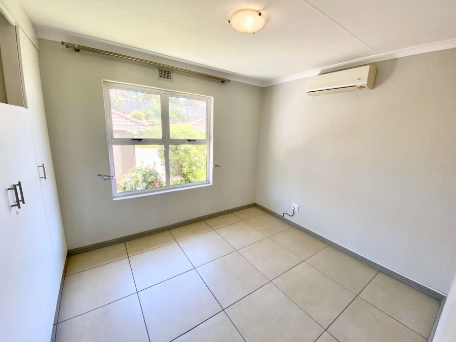 To Let 2 Bedroom Property for Rent in Durban North KwaZulu-Natal